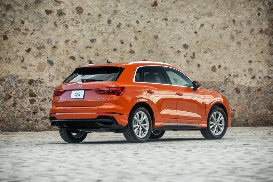  Audi Q3 35 TFSI S-Line 2020 года  (MX) (фото 28 из 40)